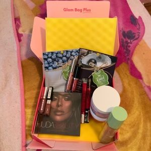 Ipsy Glam Bag Plus💄👄